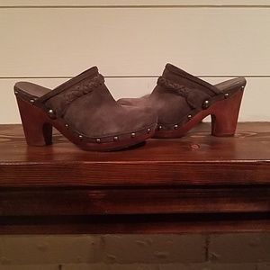 💝 UGG Kaylee Suede Clogs~ grey